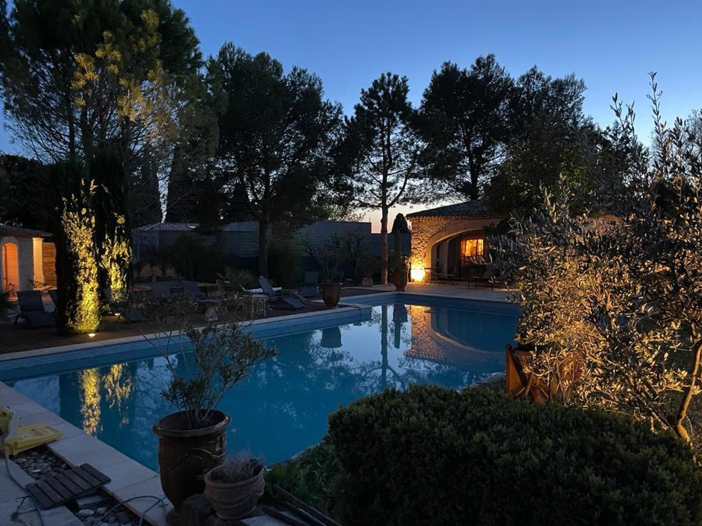 Gite Au Coeur De La Provence & Spa Saint-Cannat Exterior photo